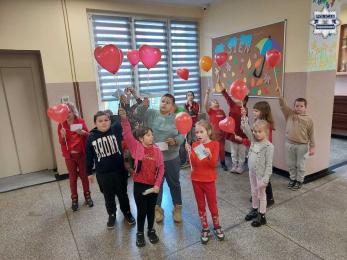 „Dzieciństwo bez przemocy” – spotkanie profilaktyczne w Szkole Podstawowej nr 10