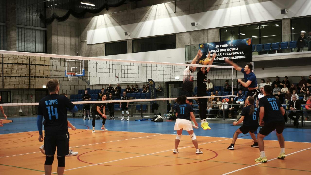 Jubileuszowy Turniej Siatkówki w Świętochłowicach: 30 lat rywalizacji i emocji sportowych - fotoreportaż