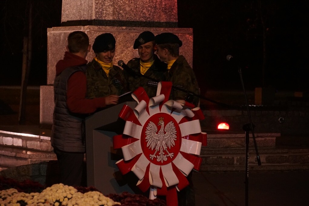 Dziś na placu Słowiańskim w Lipinach odbyły się uroczystości z okazji obchodów setnej rocznicy odzyskania przez Polskę Niepodległości.