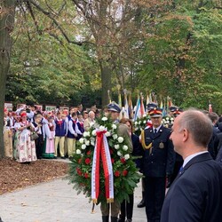 Odsłonięcie pomnika Wojciecha Konfartego