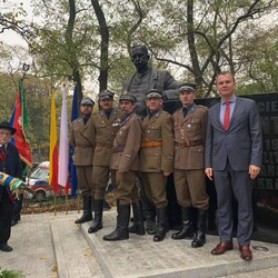 Odsłonięcie pomnika Wojciecha Konfartego