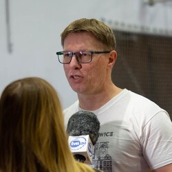 Mecz siatkówki pomiędzy sztabami WOŚP