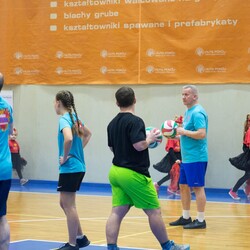 Mecz siatkówki pomiędzy sztabami WOŚP