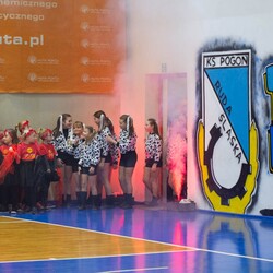 Mecz siatkówki pomiędzy sztabami WOŚP