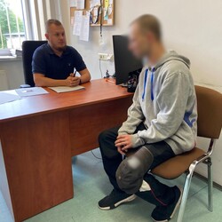 37-letni mieszkaniec &#346;wi&#281;toch&#322;owic porzuci&#322; swojego psa. Grozi mu do 3 lat wi&#281;zienia
