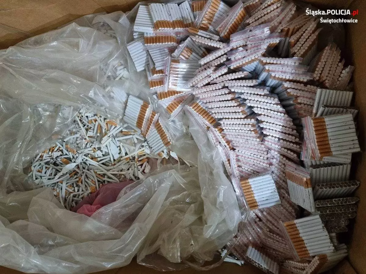 41-latek zatrzymany ze znaczną ilością narkotyków, wyrobów tytoniowych oraz gotówki