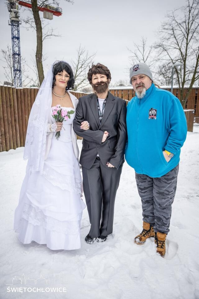 Za nami coroczne bicie rekordu w ilości osób morsujących jednocześnie / fot. Daniel Beger FB
