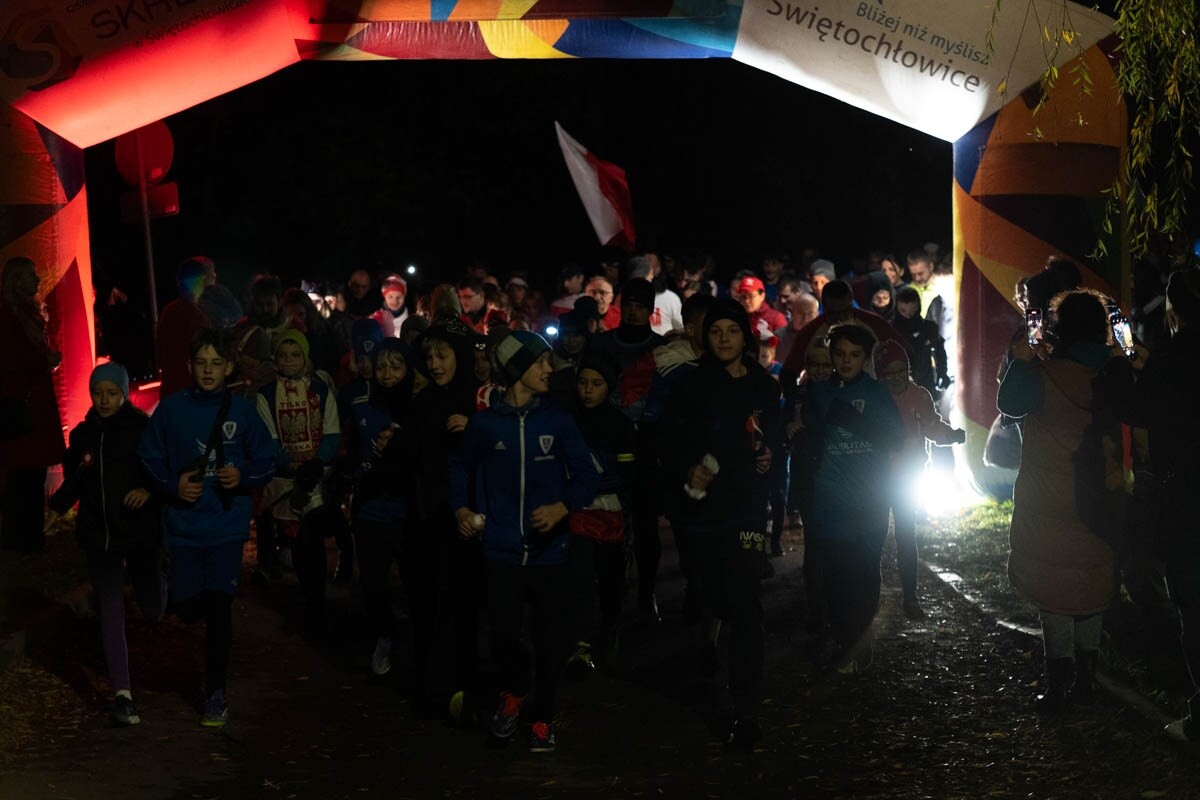 Bieg Niepodległości „Biegniemy w blasku wolności” w Świętochłowicach. / fot. Marek Faber