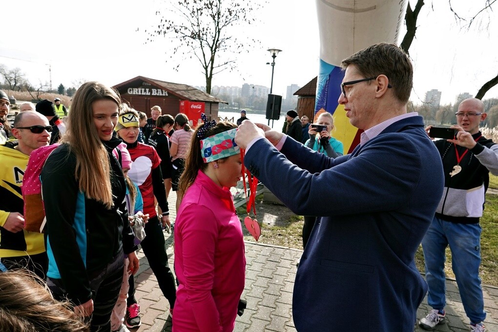 W ramach Święta Zakochanych w sobotę, 15 lutego br., na świętochłowickiej Skałce odbyła się impreza walentynkowa połączona z Biegiem Par.