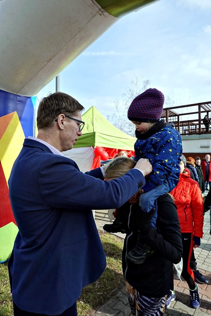 W ramach Święta Zakochanych w sobotę, 15 lutego br., na świętochłowickiej Skałce odbyła się impreza walentynkowa połączona z Biegiem Par.