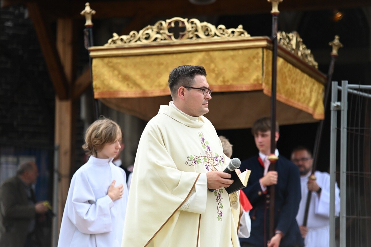 Tradycyjna procesja Bożego Ciała w Lipinach. / fot. Marek Faber / Krzysztof Faber