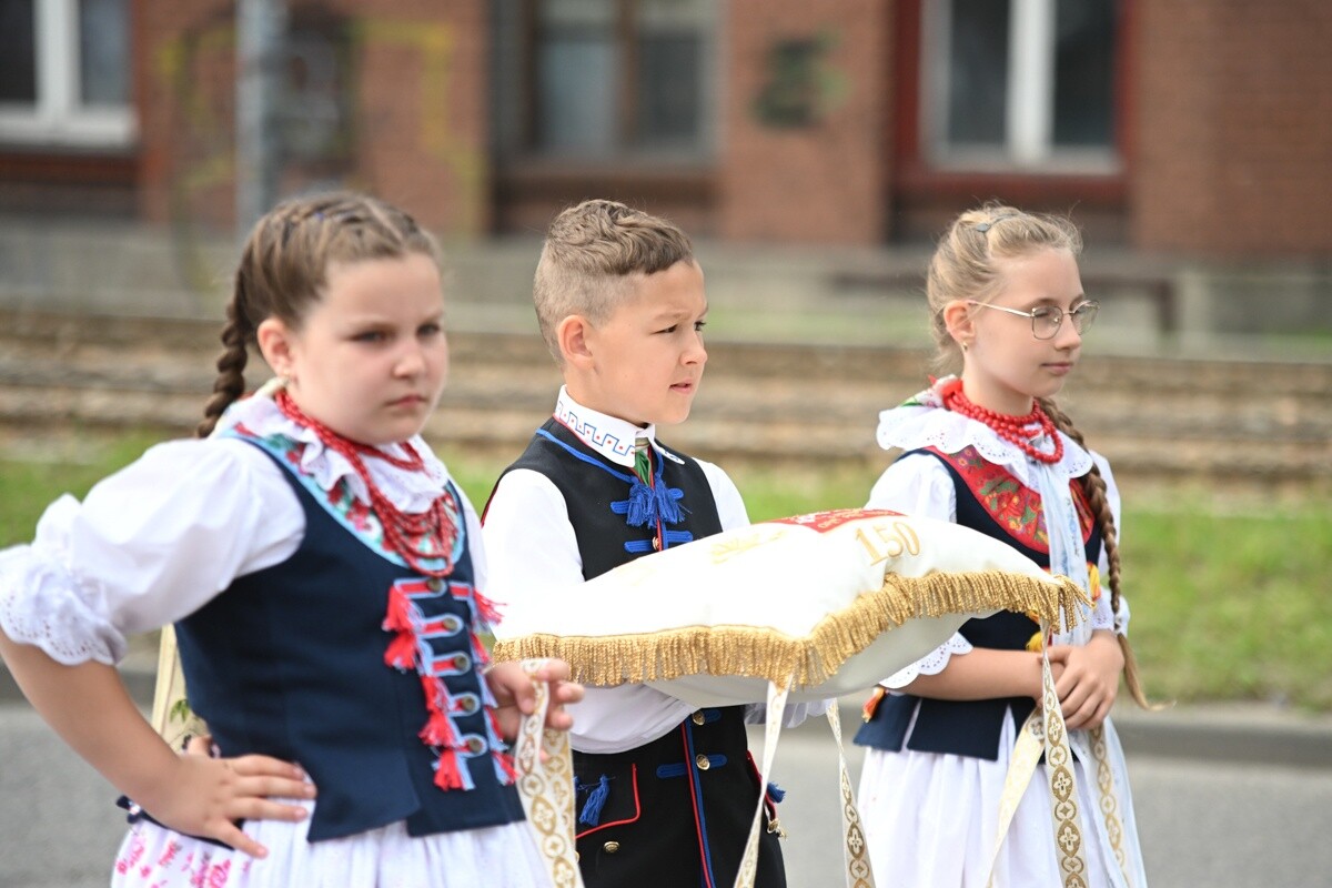 Tradycyjna procesja Bożego Ciała w Lipinach. / fot. Marek Faber / Krzysztof Faber