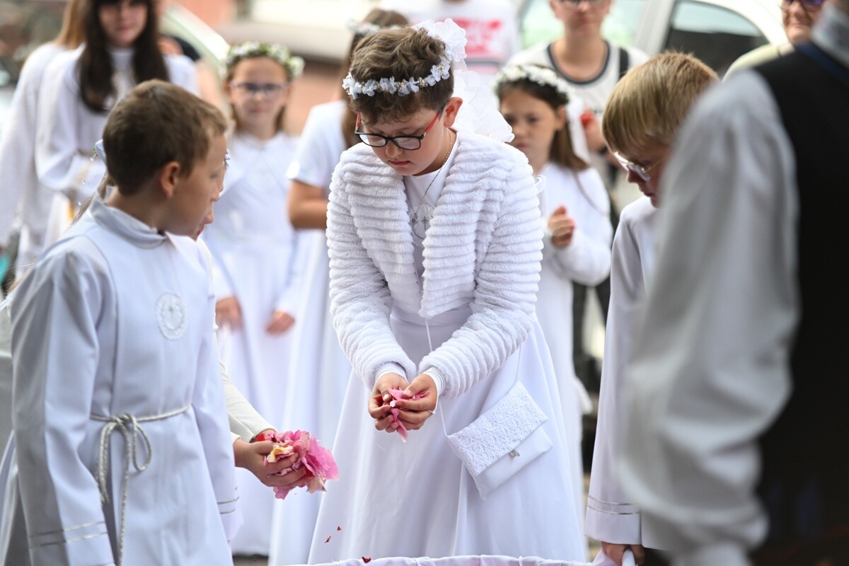 Tradycyjna procesja Bożego Ciała w Lipinach. / fot. Marek Faber / Krzysztof Faber