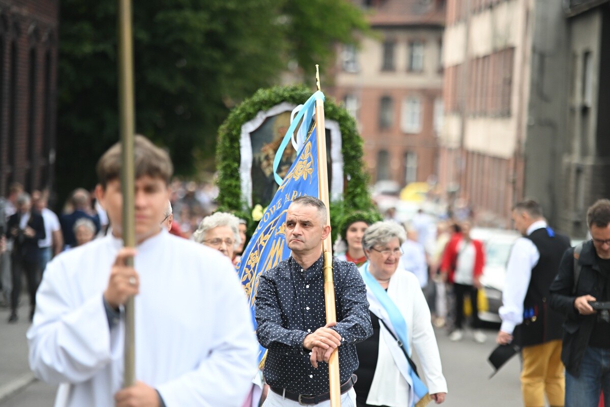 Tradycyjna procesja Bożego Ciała w Lipinach. / fot. Marek Faber / Krzysztof Faber