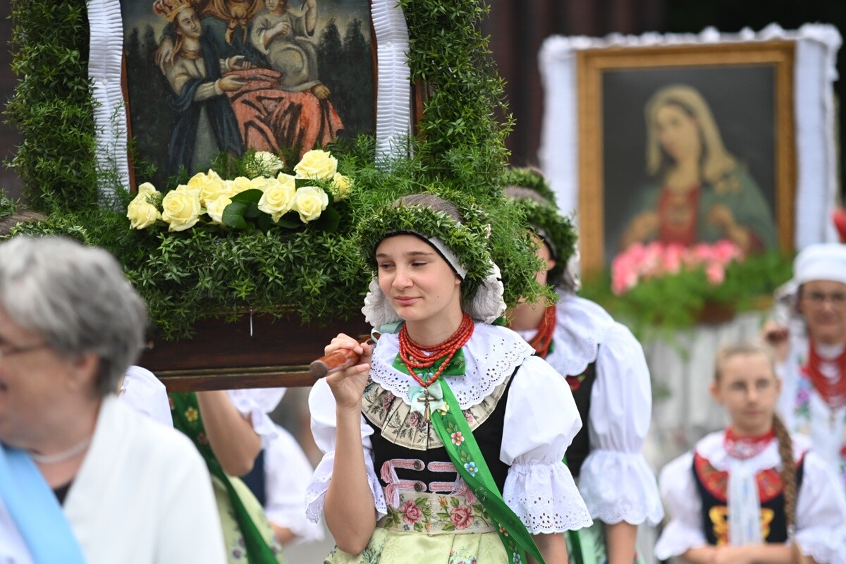 Tradycyjna procesja Bożego Ciała w Lipinach. / fot. Marek Faber / Krzysztof Faber