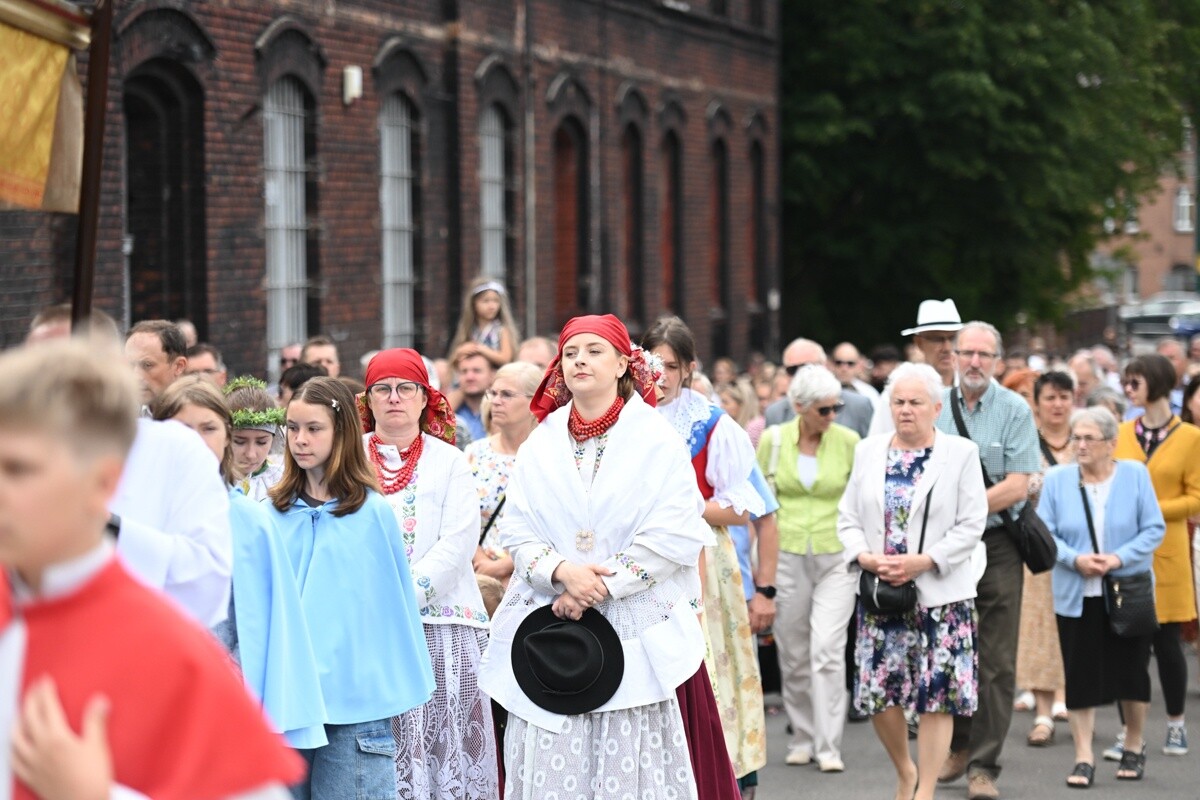 Tradycyjna procesja Bożego Ciała w Lipinach. / fot. Marek Faber / Krzysztof Faber