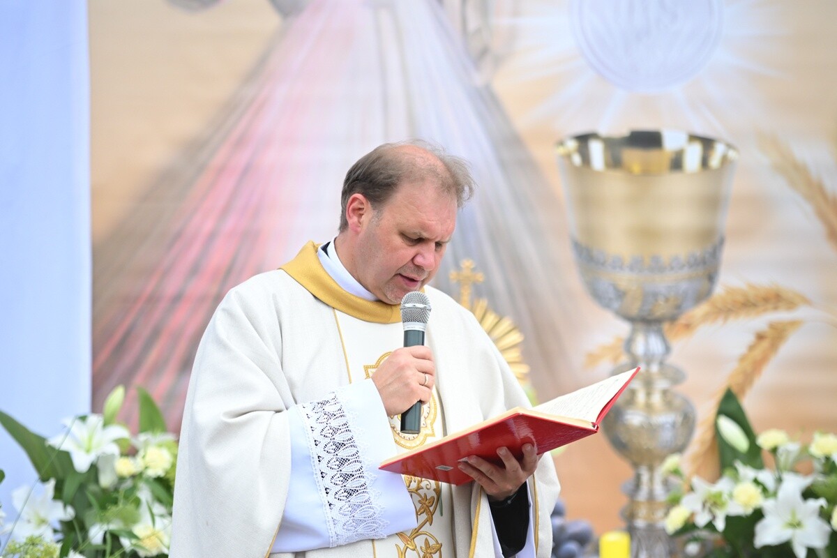 Tradycyjna procesja Bożego Ciała w Lipinach. / fot. Marek Faber / Krzysztof Faber