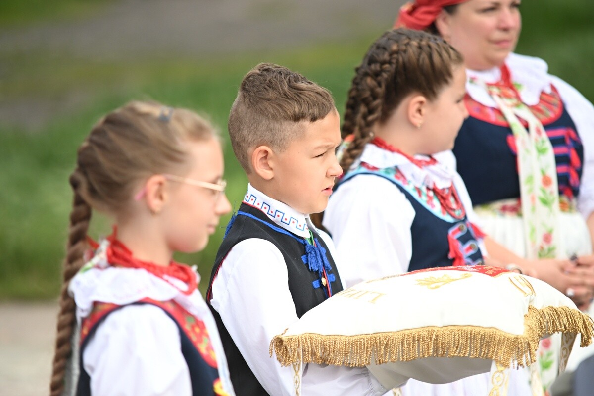 Tradycyjna procesja Bożego Ciała w Lipinach. / fot. Marek Faber / Krzysztof Faber