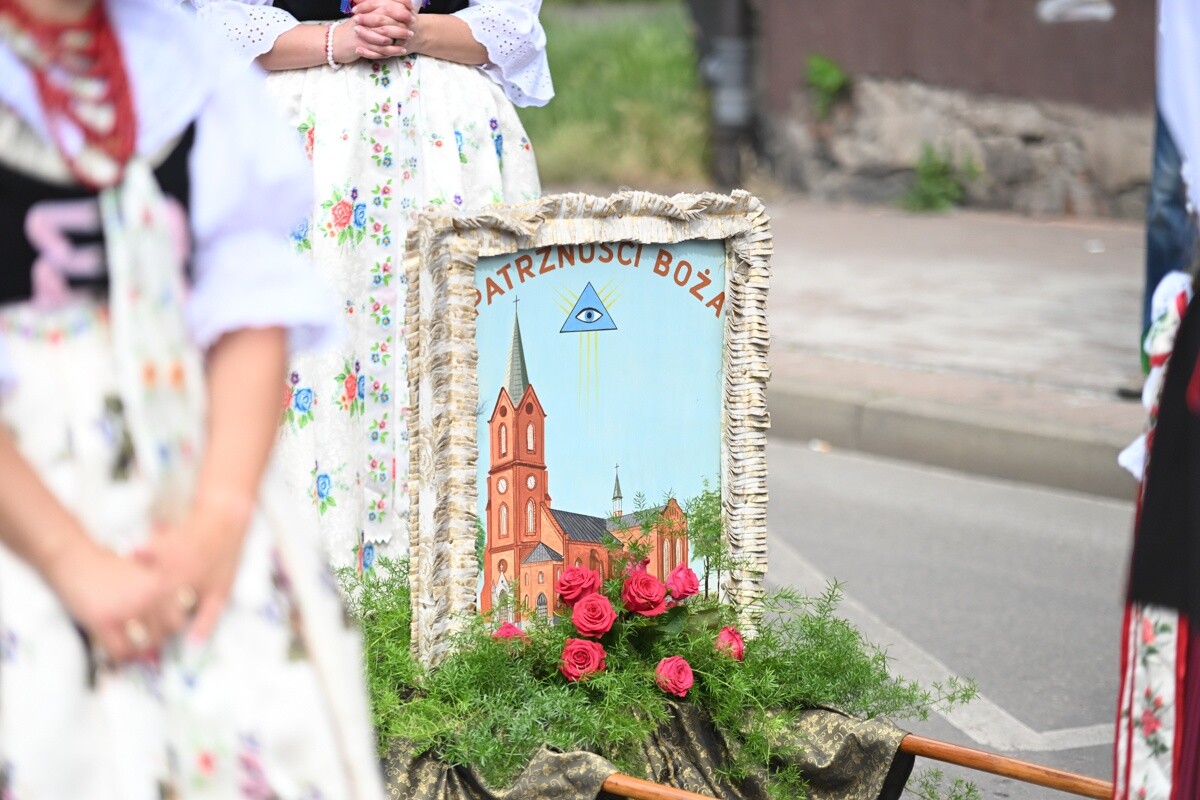 Tradycyjna procesja Bożego Ciała w Lipinach. / fot. Marek Faber / Krzysztof Faber
