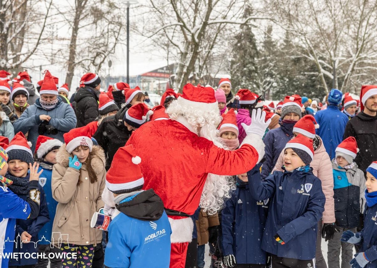 Za nami Charytatywny Bieg Mikołajkowy dla Janiny z Chorzowa. Zobaczcie zdjęcia! / fot. Daniel Beger FB
