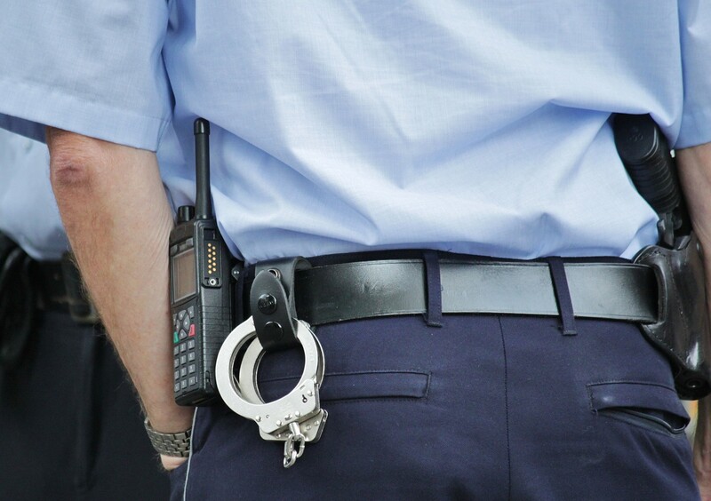 Dumni z policjantów mieszkańcy podziękowali komendantowi