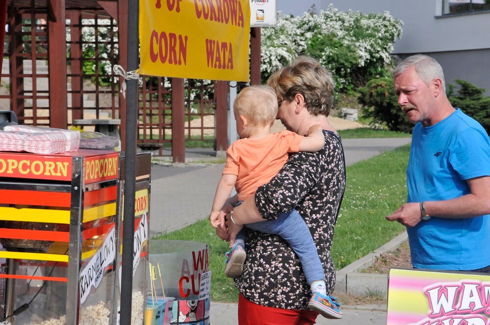 2 maja OSIR Skałka była biało-czerwona! W ramach obchodów Święta Flagi świętochłowiczanie aktywnie spędzali wspólnie czas.