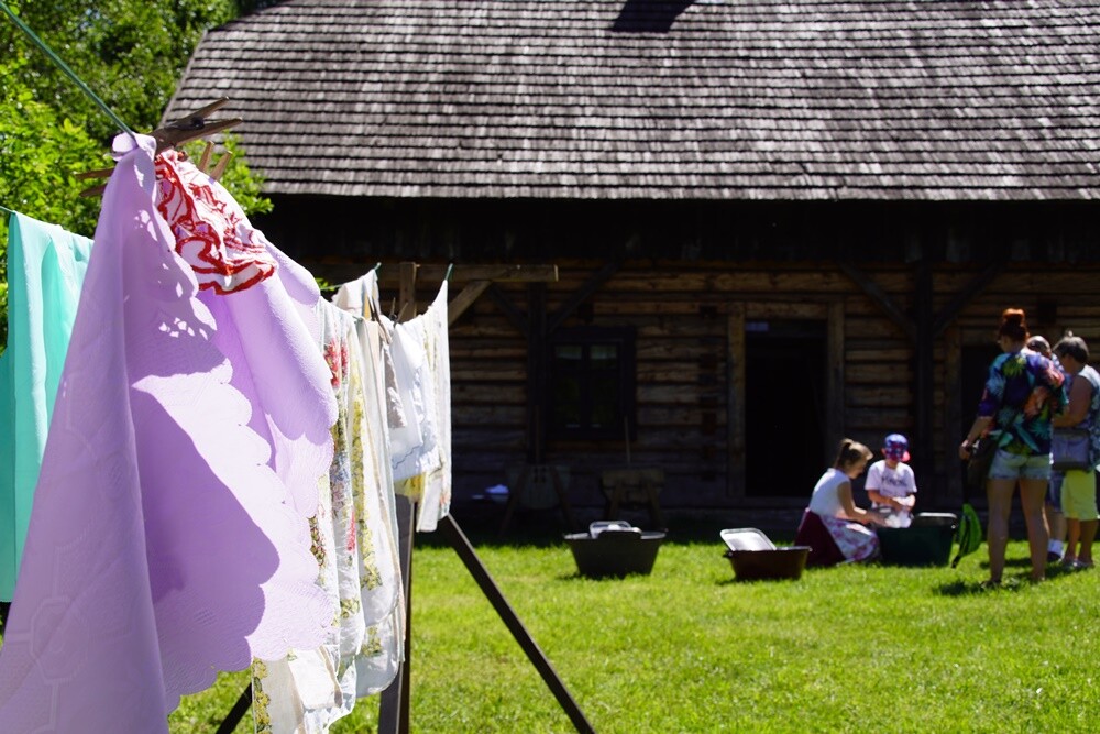 W niedzielę w Muzeum &#8222;Górnośląski Park Etnograficzny w Chorzowie&#8221; 13 maja zorganizowano &#8220;Dzień Rzemieślnika i PreIndustriadę&#8221;. Nie zabrakło tam również przedstawicieli Świętochłowic.