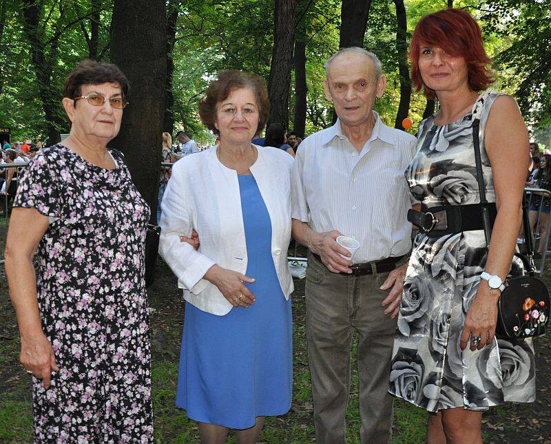 Pierwszy w tym roku Festyn Dzielnicowy za nami. W Centrum na Plantach Bytomskich mieszkańcy bawili się przy muzyce zespołów De Facto i Coco Afro, wystąpili też Brygida i Robert Łukowski.