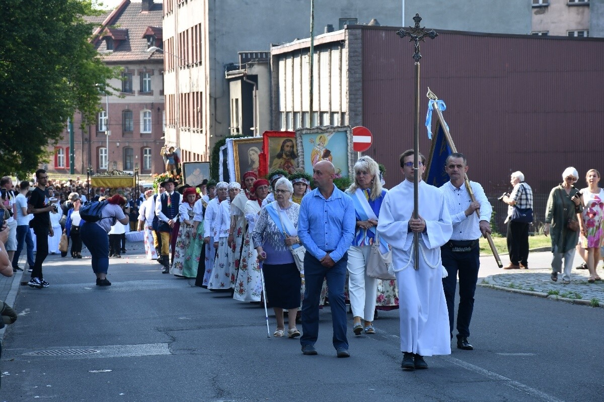 Procesja Bożego Ciała w Lipinach / fot. Jacek Knapik
