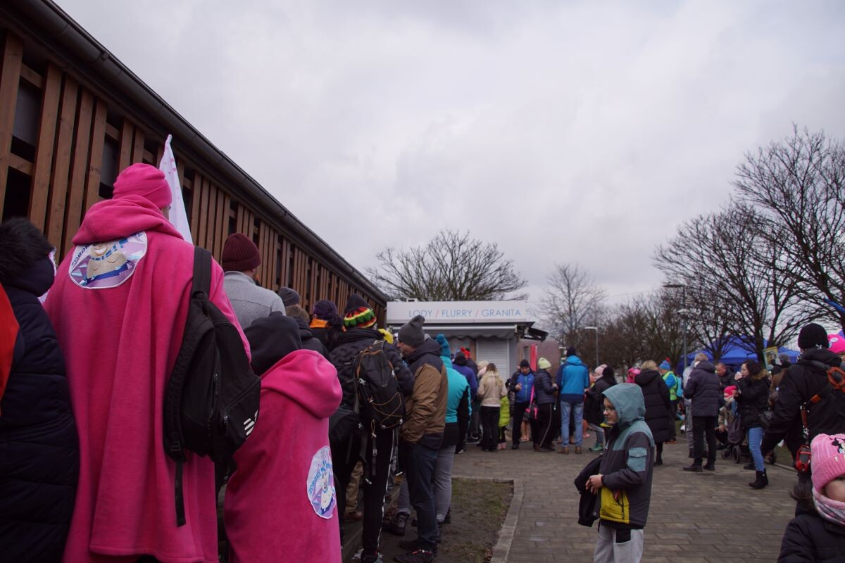 Świętochłowicki Klub Morsów "Harciole" zorganizował próbę pobicia rekordu ilości wspólnie morsujących osób!