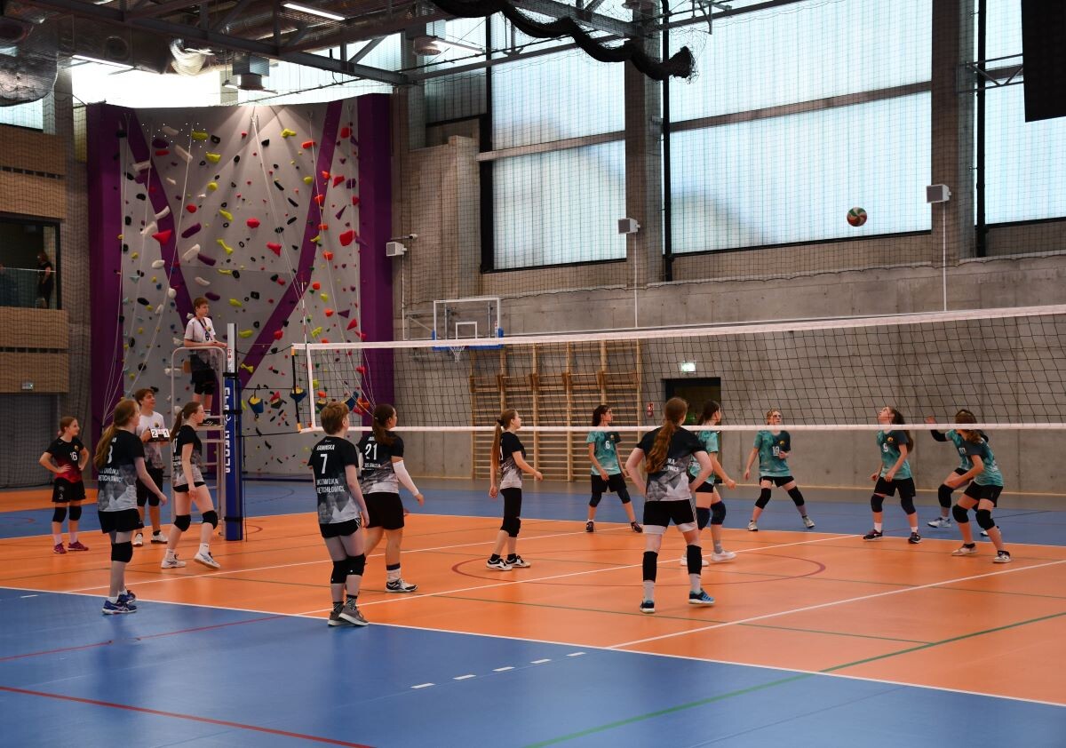Na Skałce odbyło się otwarcie nowej hali widowiskowo-sportowej oraz obchody Dnia Dziecka!