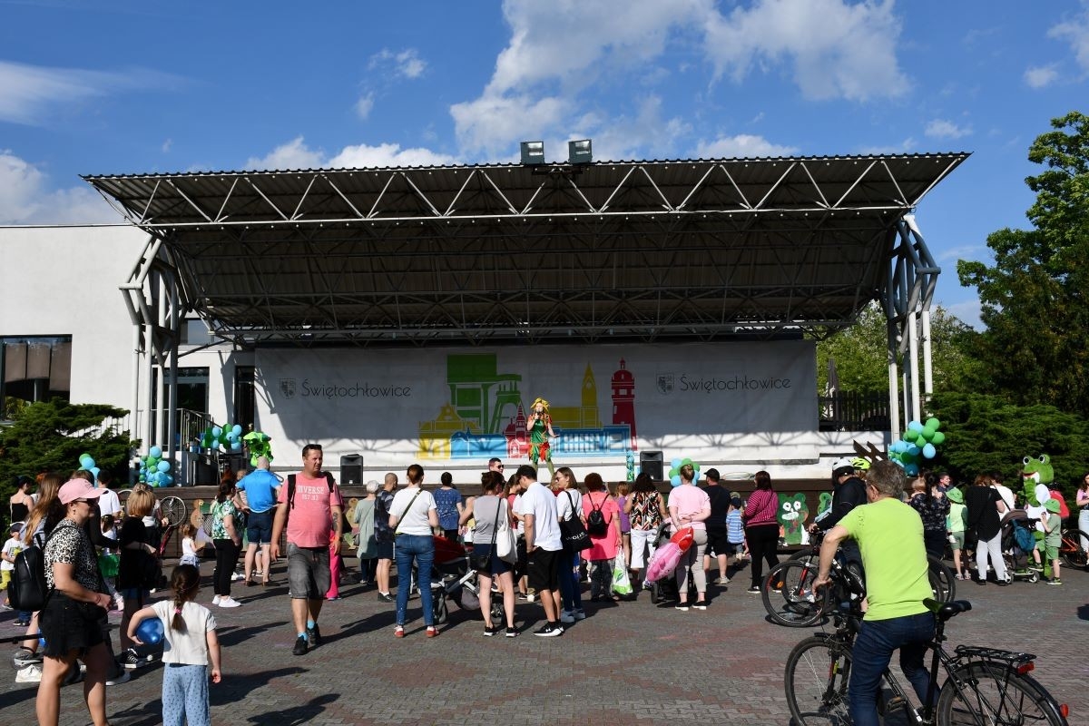 Na Skałce odbyło się otwarcie nowej hali widowiskowo-sportowej oraz obchody Dnia Dziecka!