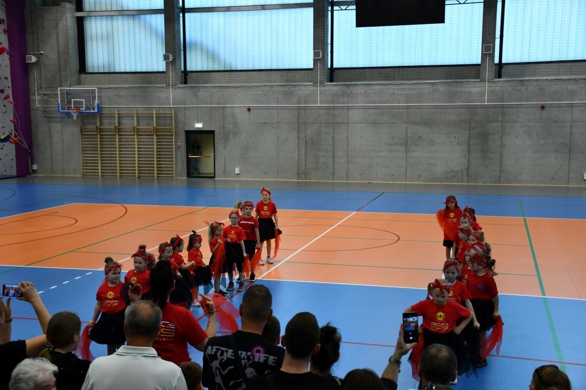 Na Skałce odbyło się otwarcie nowej hali widowiskowo-sportowej oraz obchody Dnia Dziecka!