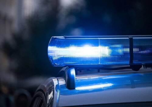 Groźny wypadek na ulicy Łagiewnickiej - samochód uderzył w słup. Kierowca w szpitalu
