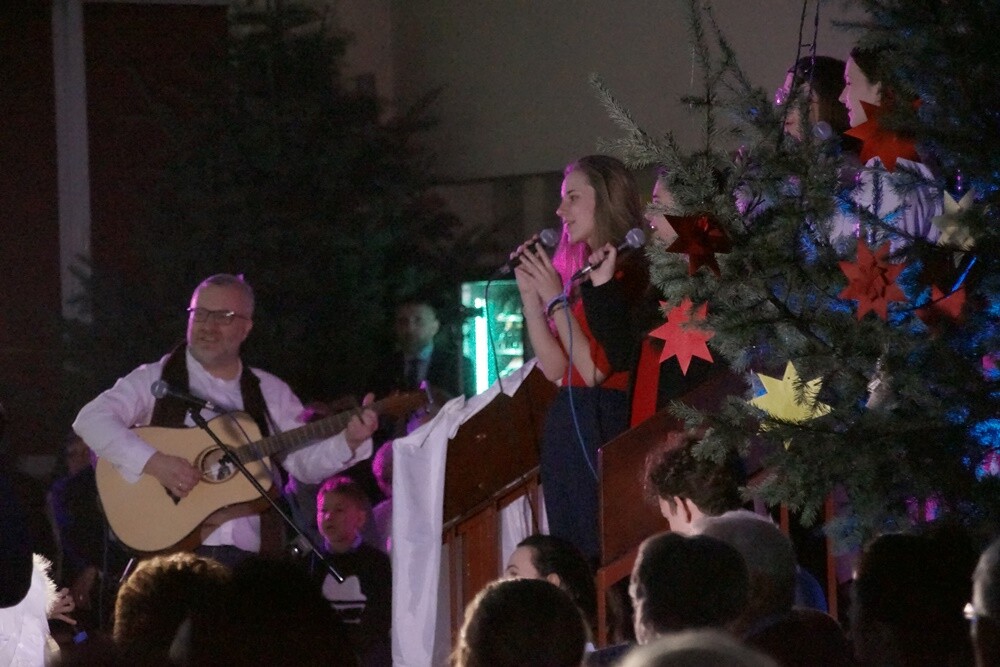 W Salezjańskim Zespole Szkół Publicznych "Don Bosko" w Świętochłowicach odbył się wczoraj wyjątkowy koncert kolęd i pastorałek - "Kolędowanie u Janka".