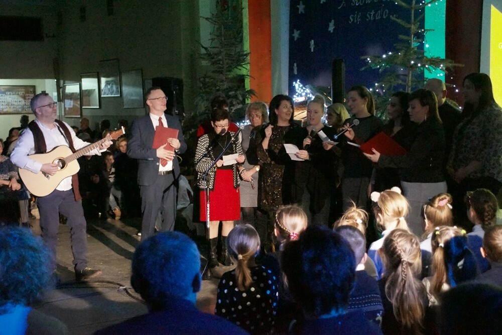 W Salezjańskim Zespole Szkół Publicznych "Don Bosko" w Świętochłowicach odbył się wyjątkowy koncert kolęd i pastorałek - "Kolędowanie u Janka".