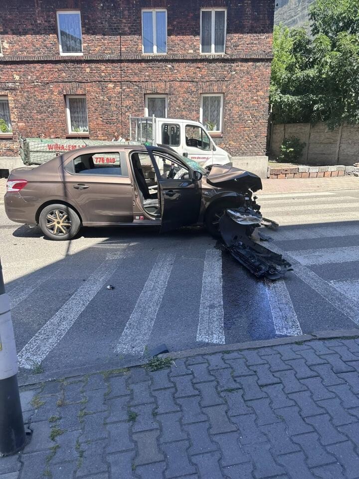 Kolizja w Świętochłowicach. Kierowca nie dostosował się do znaków / fot. Straż Miejska w Świętochłowicach FB