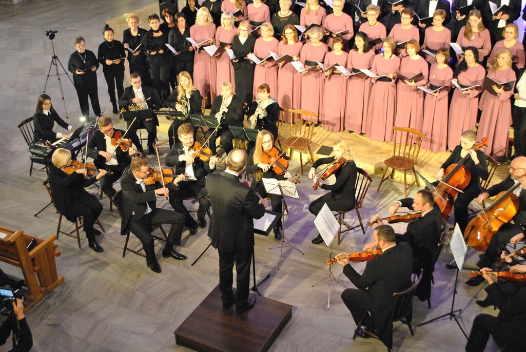 Jubileuszowy koncert Chóru Ex Animo w świętochłowickim kościele.