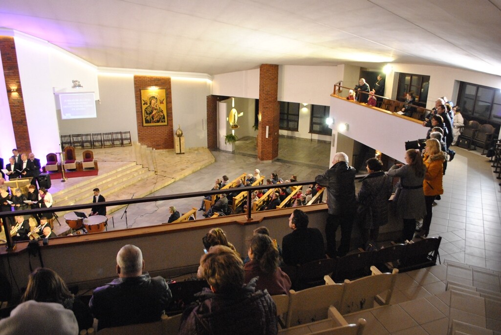 Jubileuszowy koncert Chóru Ex Animo w świętochłowickim kościele.