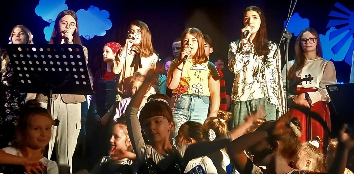 Za nami koncert "Miłość kwitnie na Wiosnę". Kolejni zarejestrowani w bazie DKMS! / fot. Młodzieżowy Dom Kultury w Świętochłowicach