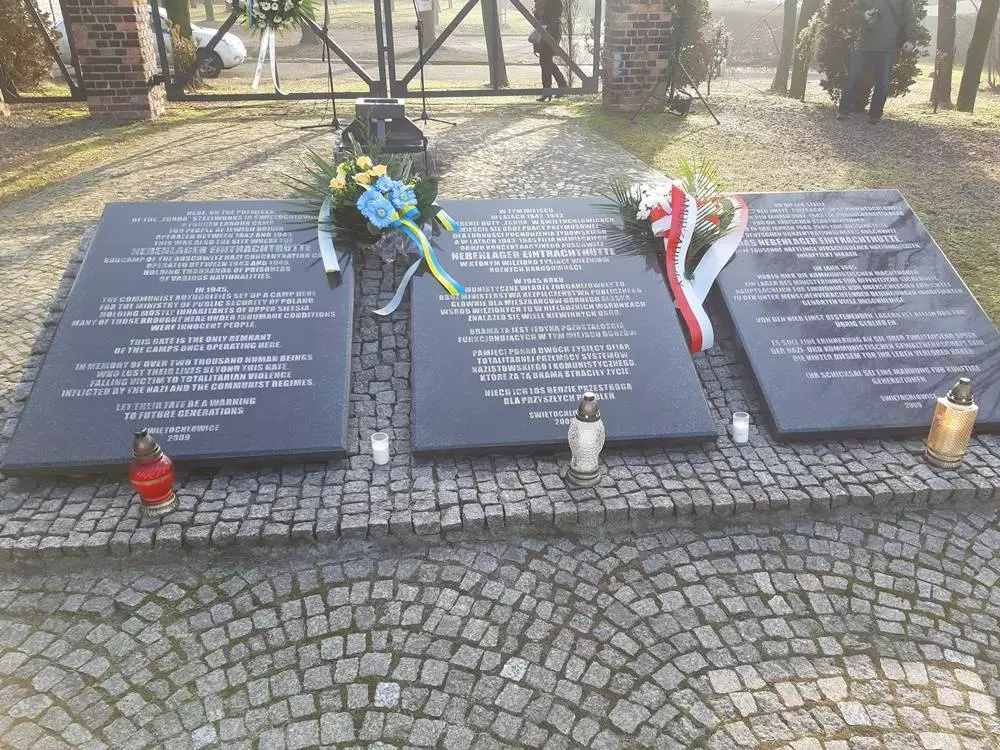 Dziś mieszkańcy Śląska wzięli udział w Marszu na Zgodę. Jego uczestnicy przeszli 10-kilometrową trasę z Katowic pod bramę byłego obozu pracy w Zgodzie w Świętochłowicach. Tam tradycyjnie uczczono ofiary Tragedii Górnośląskiej.