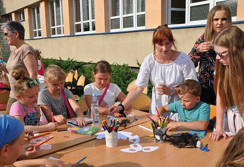W piątek, 11 maja 2018 r., na terenie Zespołu Szkół Ogólnokształcących nr 2 odbył się VII Festyn Szkolno &#8211; Wojskowy.
