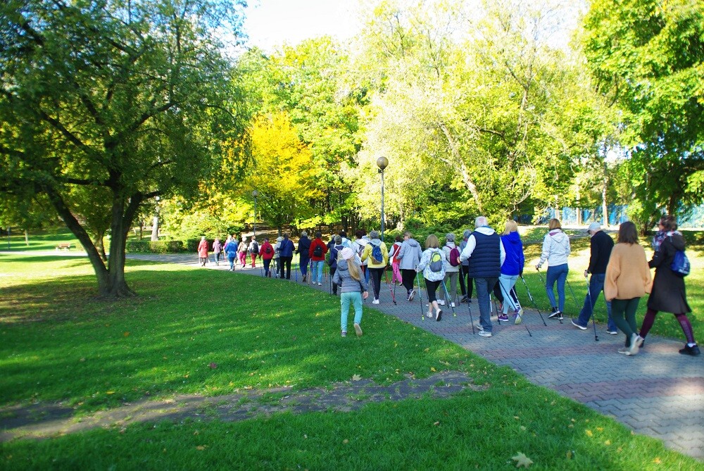 Za nami Międzypokoleniowy Nordic Walking! Wydarzenie było częścią Tygodnia Seniora