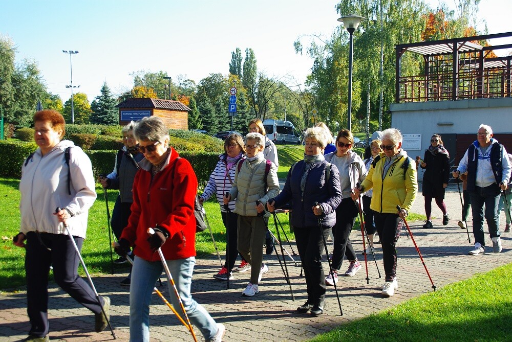 Za nami Międzypokoleniowy Nordic Walking! Wydarzenie było częścią Tygodnia Seniora