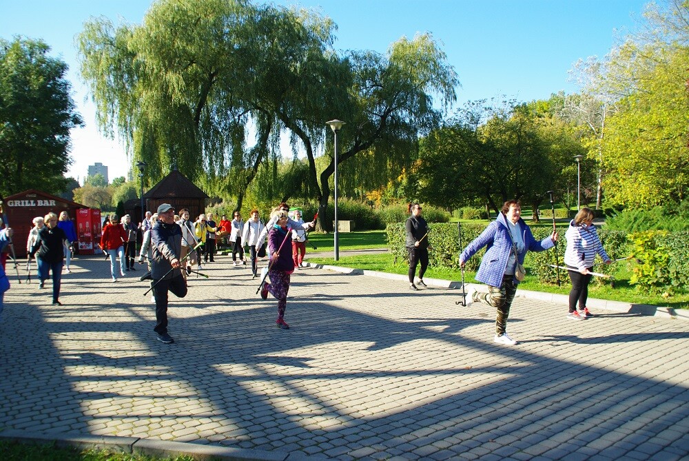 Za nami Międzypokoleniowy Nordic Walking! Wydarzenie było częścią Tygodnia Seniora