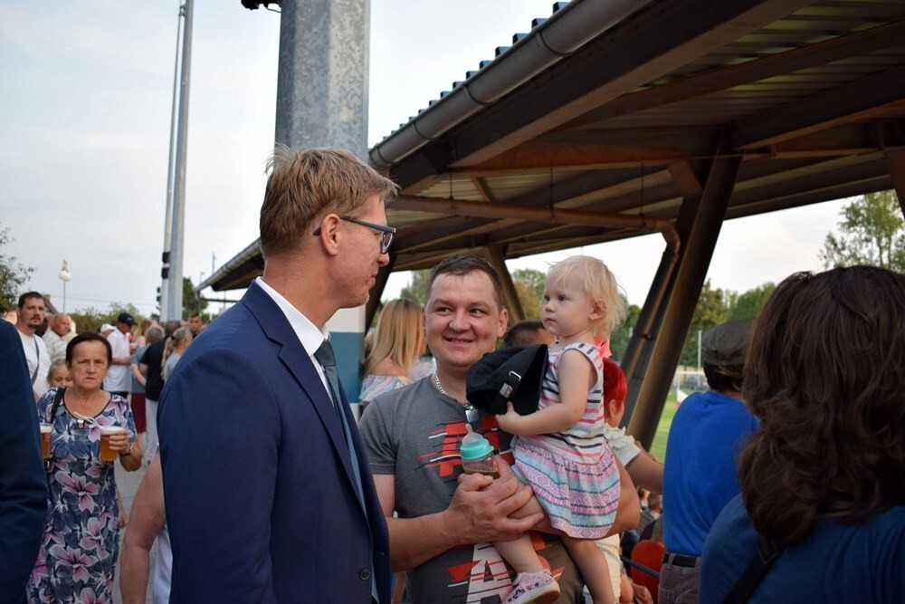 Piękna, letnia aura towarzyszyła kolejnemu Muzycznemu Spotkaniu Sąsiadów, które tym razem miało miejsce na stadionie ŚKS Naprzód Lipiny.