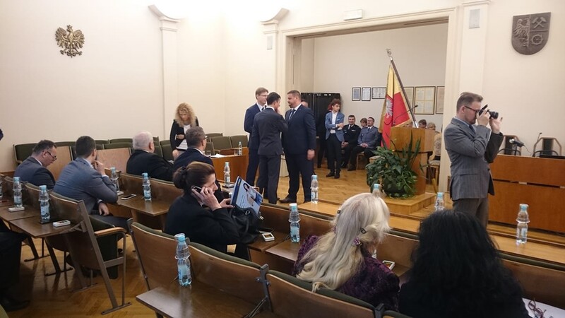Na żywo: sesja RM. m.in. bonifikata za użytkowanie wieczyste, ceny wywozu odpadów