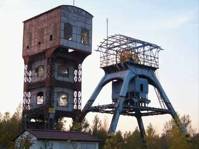 O tajemniczych przejściach do wież kopalni Polska