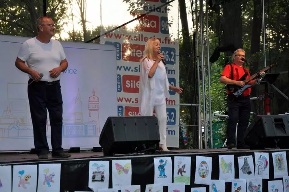 W sobotę, 29 czerwca br., na Plantach odbył się pierwszy festyn w ramach Muzycznych Spotkań Sąsiadów z Radiem Silesia "Lato 2019". Na scenie wystąpili Zgrani Fest, Teresa Waleriańska oraz New For You.