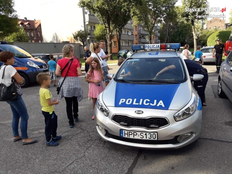 Policjanci na Lipińskim Dniu Sąsiada